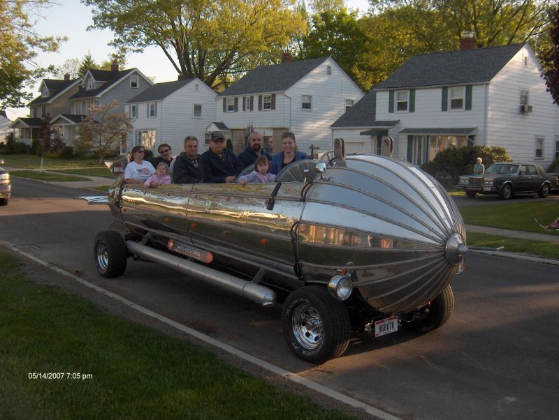 Illustration for article titled Rocket Car Mod is Like Steampunked Chitty Chitty Bang Bang